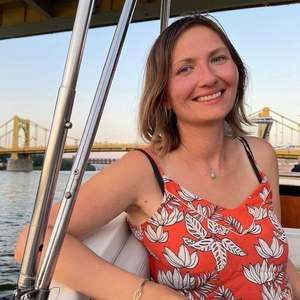 Meet your Posher, Julia